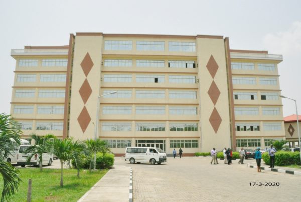 Senate building LASU